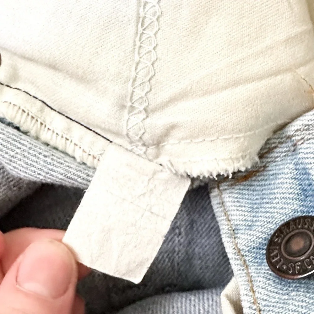 Vintage Levi's Orange Tab High Waisted Light‎ Wash - Waist 28" - Picture 7 of 10